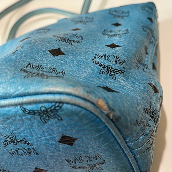 MCM BLUE VISETOS ZIPPERED SMALL TOTE BAG - Picture 10 of 16